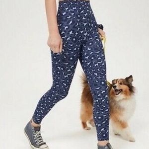 Aerie Offline 7/8 Navy Cheetah Leggings